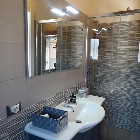 米兰屋顶小屋公寓 * 米兰