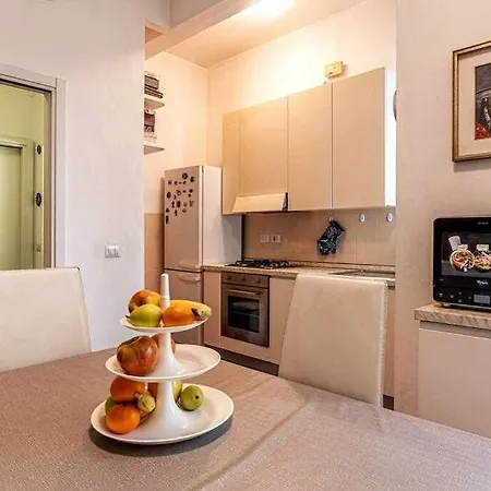 Homestay San Siro A 7 Minuti Stanza Con Zone Comuni Milan