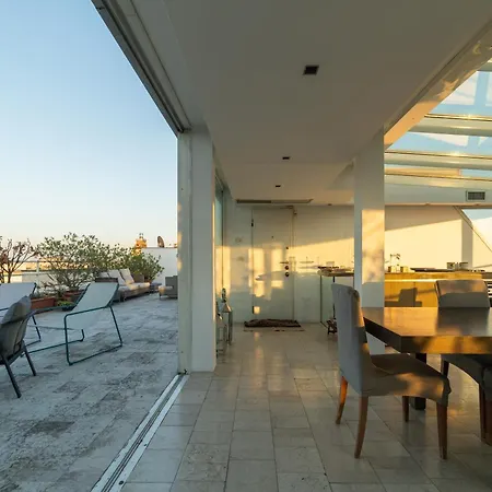 Luxury Penthouse With Stunning View And Hammam