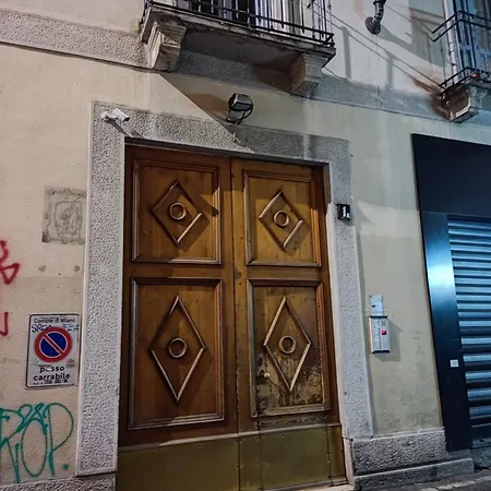 Bilocale10 Minuti Dal Braciere Olimpico 2026 In Chinatown Area Pedonale Comoda *