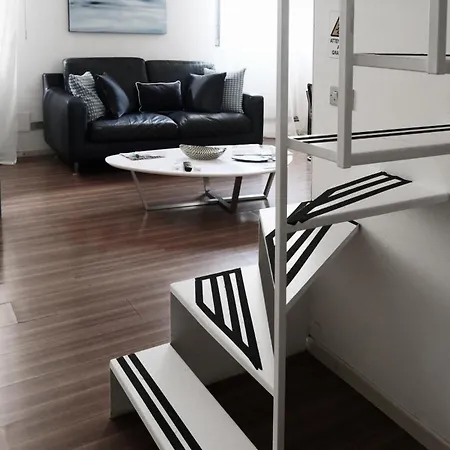 Comecasa Mini Grazioso Loft In Crocetta Apartamento *