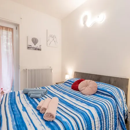 Lucky Flat, Un Momento Di Relax. *