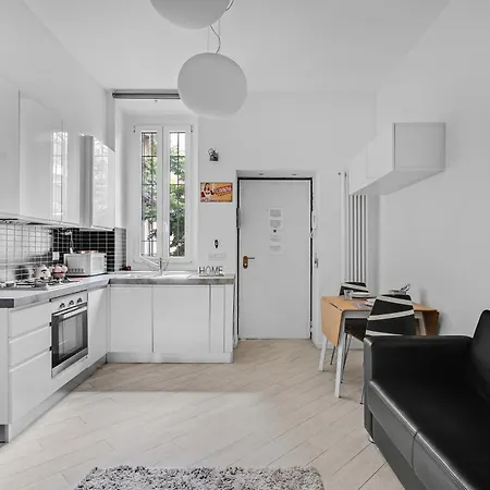 Cav4 - In The Heart Of - Apartment