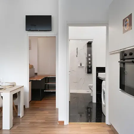 Apartment Elegant Sweet - Milan, 15 Minute Duomo Milan