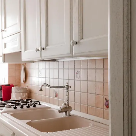 Nicole's Appartament-a 15 Min Dal Duomo Appartement *