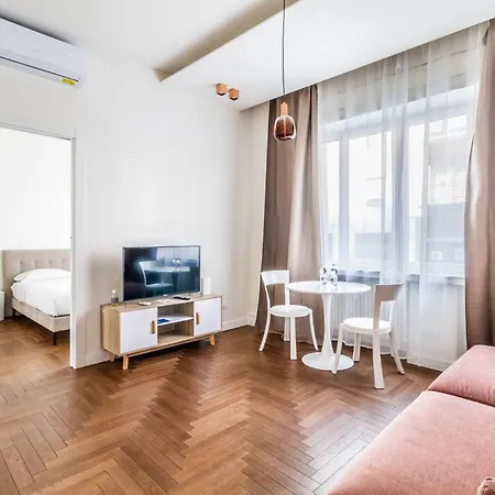 Domusmi Via Dei Cybo * Milano