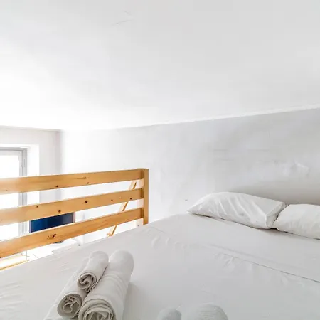 Apartment Domusmi Leoncavallo-43 Milan