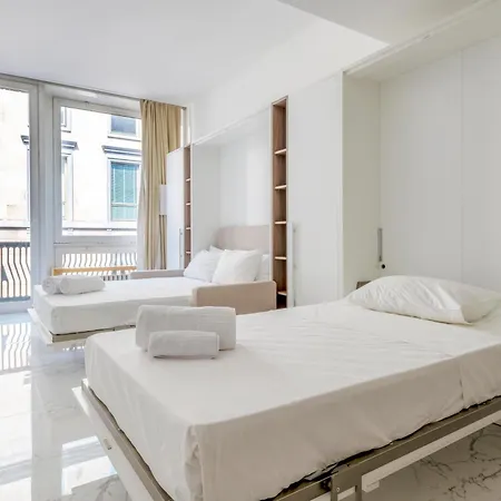 Lovely Loft Few Steps From Duomo * 밀라노