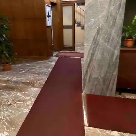 Apartment Fidias House *