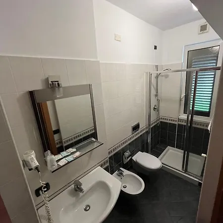 Hotel Parma 2*