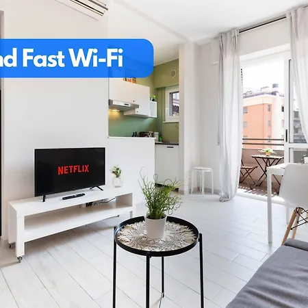 Appartamento The House - Private Parking And Balcony