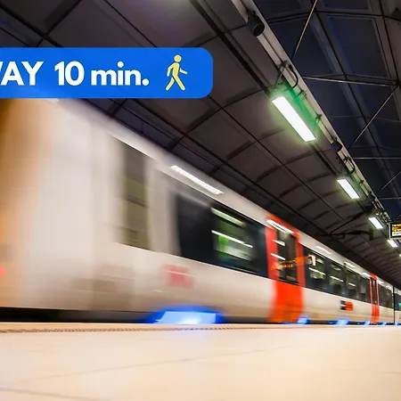 The House - Private Parking And Balcony Appartamento *