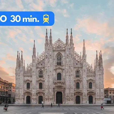 The House - Private Parking And Balcony Milano