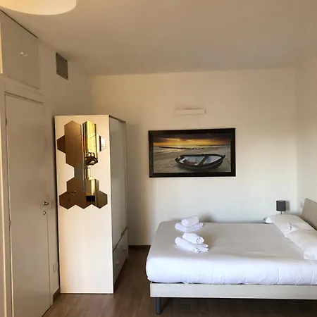 Apartament Casale 7- Navigli Cozy Perfect X2! Mediolan