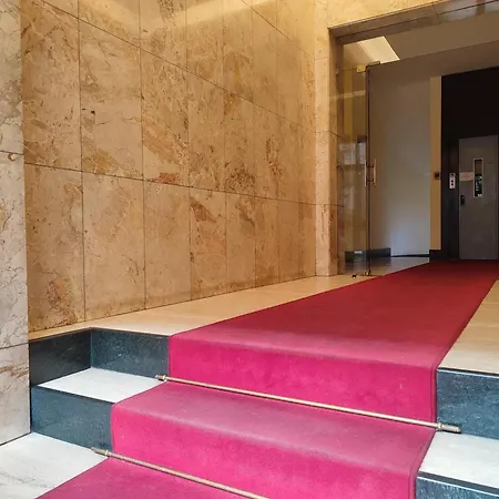 Giusti Flat Near Sforzesco Castle Milan Διαμέρισμα