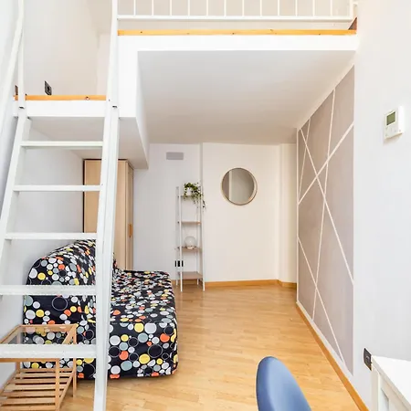 Apartament Magenta Long Let Apts