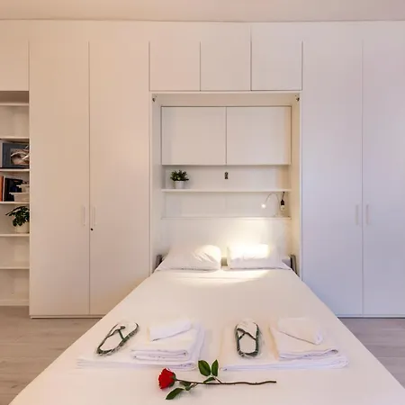 Beltrade - Vicino Stazione