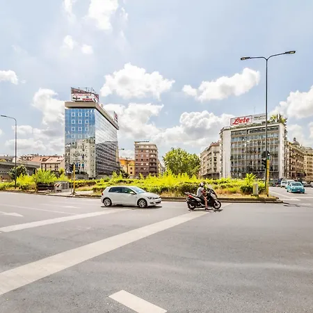 Domusmi Piazzale Loreto Milão