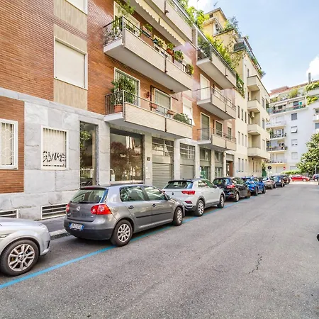 Domusmi Bilocale Città Studi Apartamento Milão