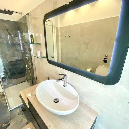 Faenza 18, A Cozy ميلان