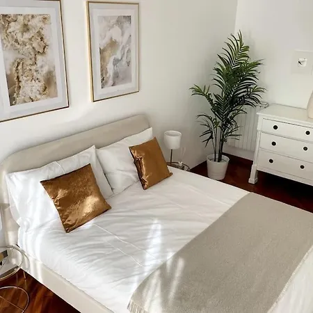Amazing Flat With Terrace Apartment *