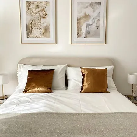 Amazing Flat With Terrace