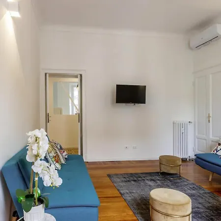 Spacious In Design District By Easylife Apartment *