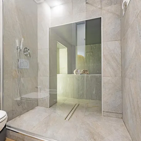 Porta Venezia - W/sauna *