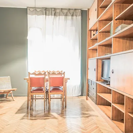 Margreth * Μιλάνο