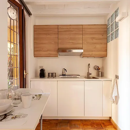 Porta Ticinese - Navigli Apartment Milan