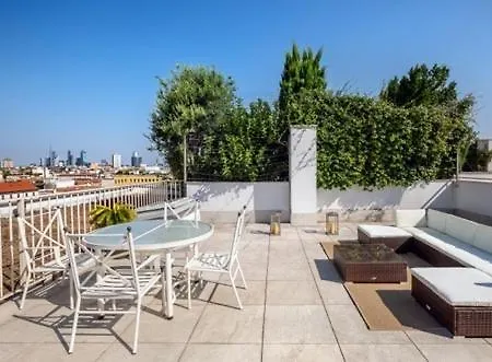 Panoramic Luxury Penthouse 6 People Apartament Mediolan