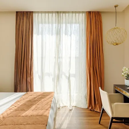 Hotel Dei Cavalieri Duomo 4*