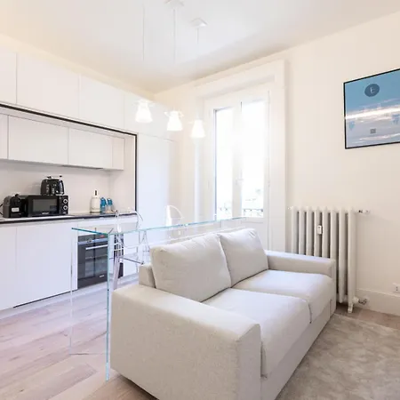Apartment With Balcony - Collection *