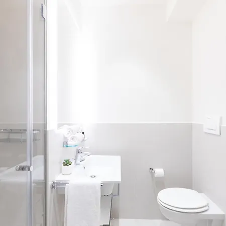 Apartment With Balcony - Collection Milan