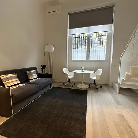 White In Apartment Milan