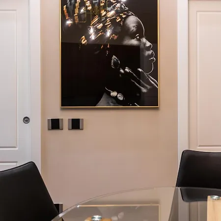 Duomo Elegant Apartment Milan
