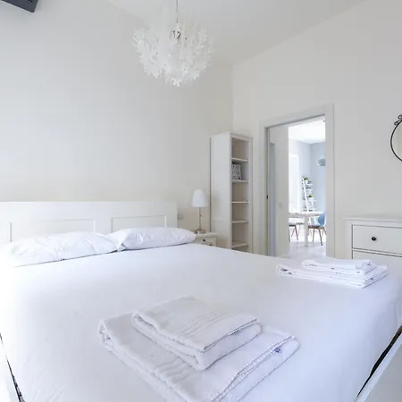 Porta Volta Bright And Roomy Flat * Milano