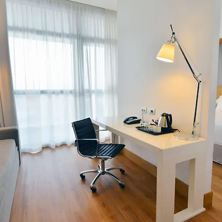 Hilton Garden North Отель Милан