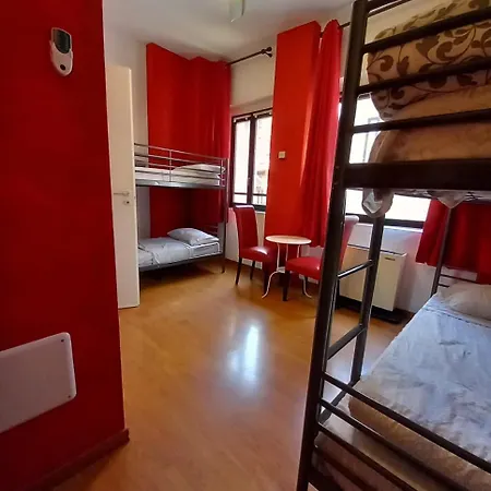 Hostel Atmos Luxe Navigli *