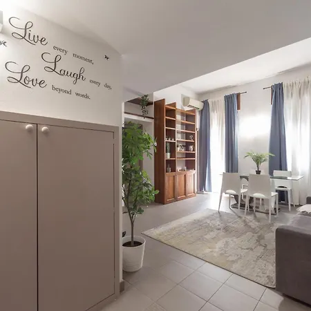 Apartment Vittoria-duomo 15 Minuti