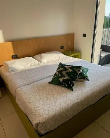 Camplus Turro Casa Per Ferie Mediolan