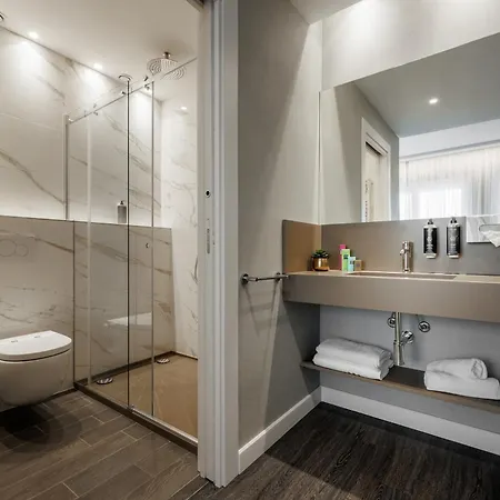 Hotel Ih 4*