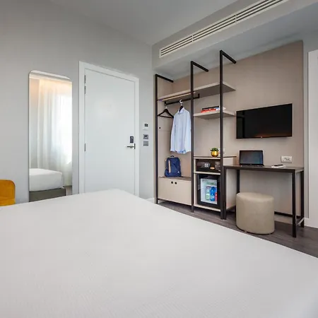 Ih Hotel Milan