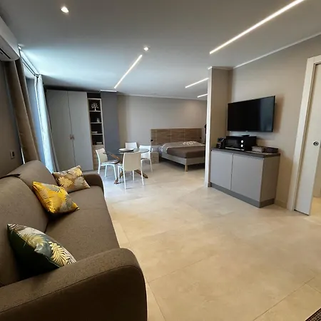 Apartmán R39 Attic With Terrace And Private Parking Milán