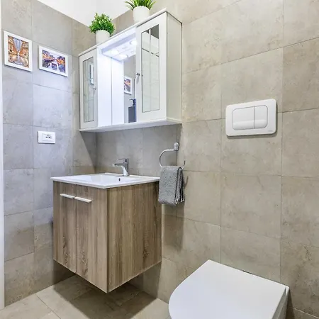 Divi - Strategic Place Apartment Milan