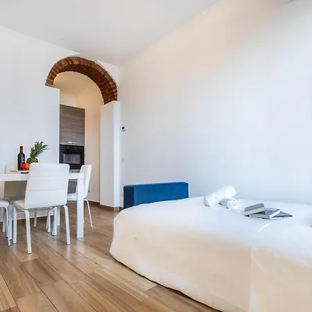 Divi - Strategic Place ミラノ