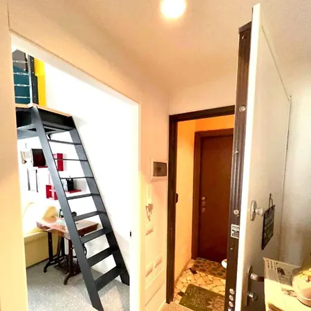 Tiny Loft-near Station, Easy Duomo And Stadio San Siro Milan