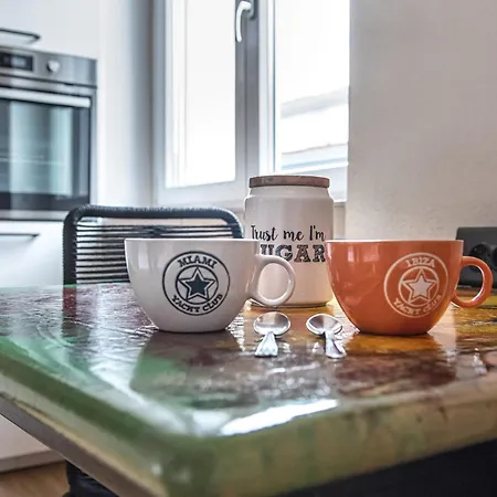 Luxury Cozy By Station - Cafe * Milan