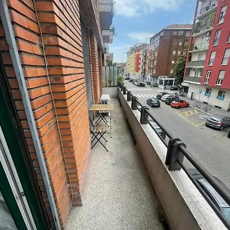 Appartement In Citta' Studi *