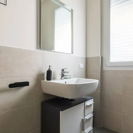 Kaizen House - Bilocale De Angeli Appartamento Milano
